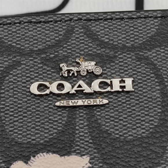 Coach Wallet - Picture 6 of 6